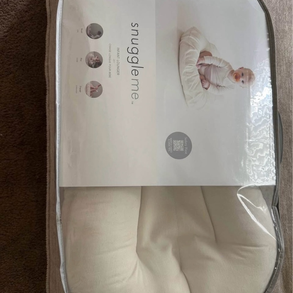 Cream Comfort Pillow for Luxurious Bedding